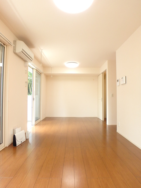 居室・リビング　リビング