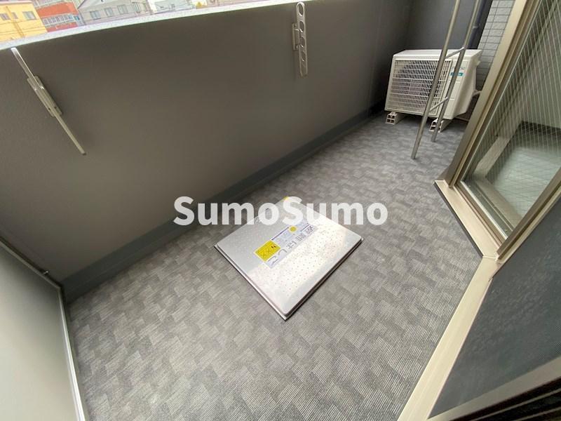 バルコニー　お洗濯にも便利なバルコニー付き