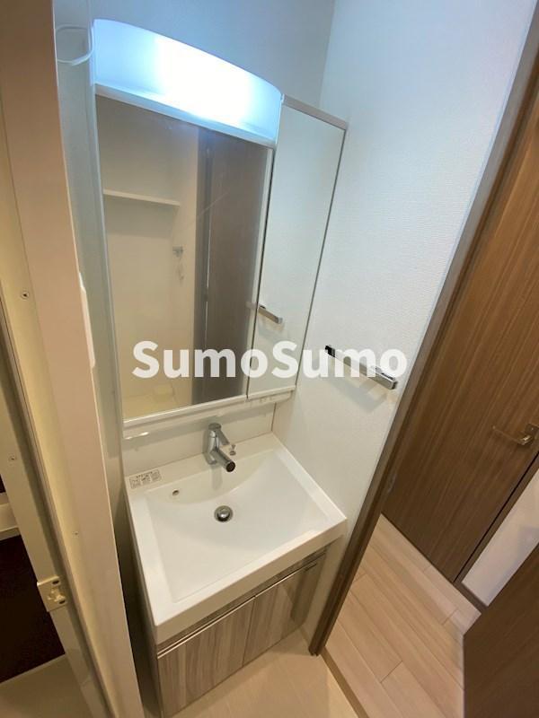 洗面設備　脱衣スペースもあります