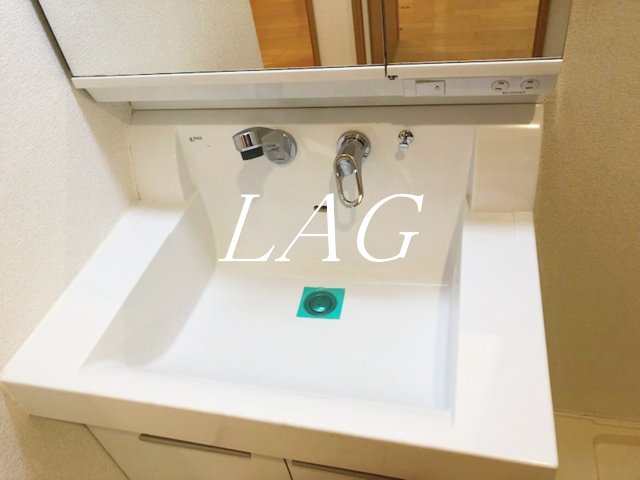 洗面設備　洗面台です。