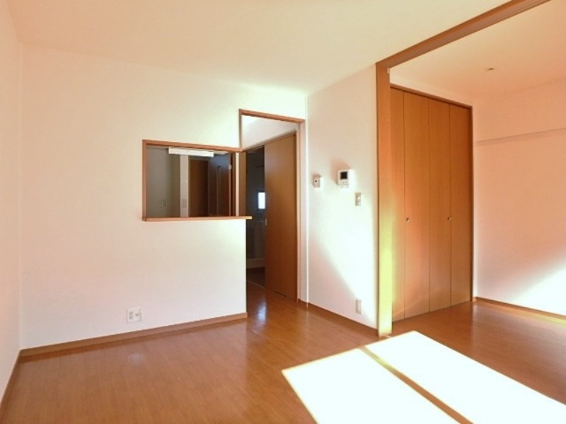 居室・リビング　図面と現状に相違がある場合には現状を優先