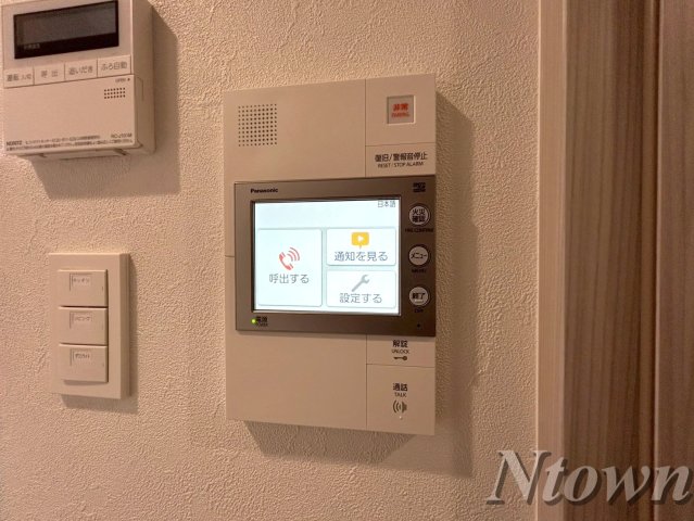 セキュリティ　モニター付きインターフォンです。