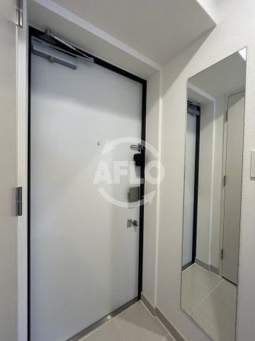 玄関　アドバンス江坂東デパール　玄関