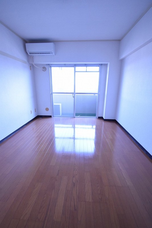 居室・リビング　別室参照