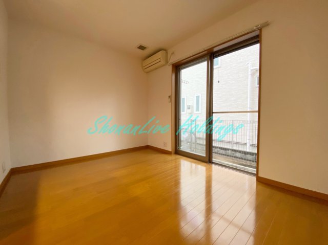 居室・リビング　陽当たり良好♪