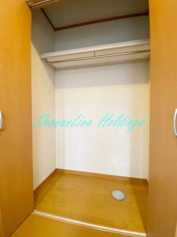 収納　ポール付きで使い勝手の良いクローゼット♪