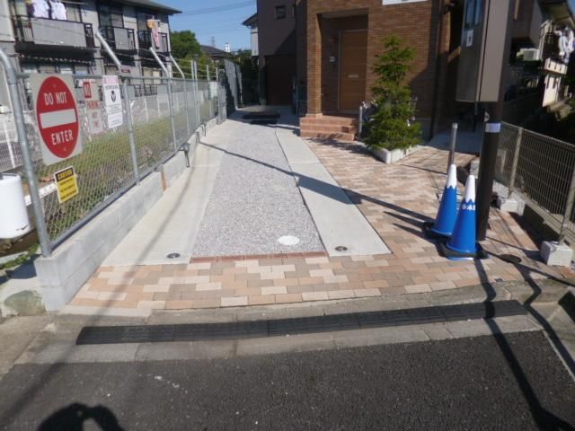 エントランス　★お部屋探しは株式会社タウンハウジング東京まで★