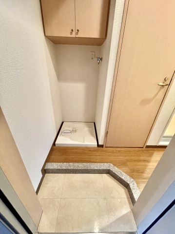 玄関　同タイプ参考写真