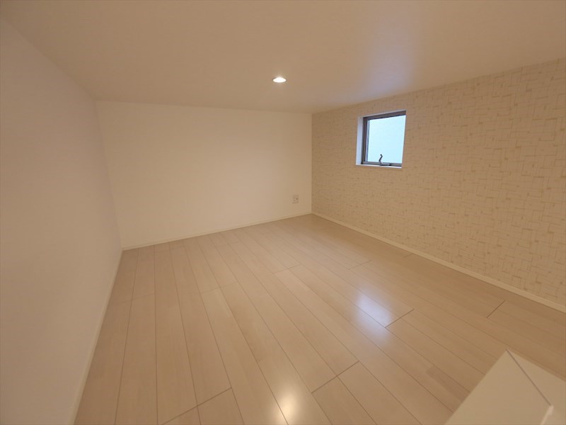 その他部屋・スペース　ロフト5.6帖（収納にも寝室にも使えます）