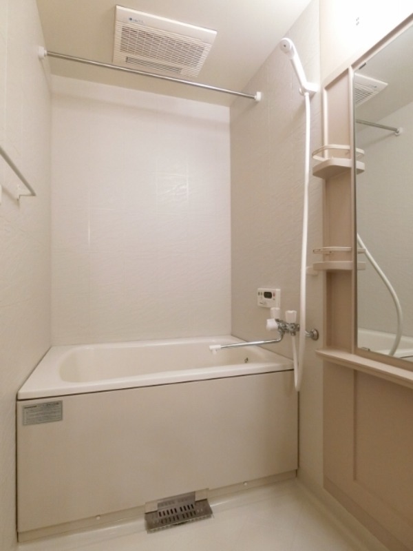 バス・シャワールーム　図面と現状に相違がある場合には現状を優先