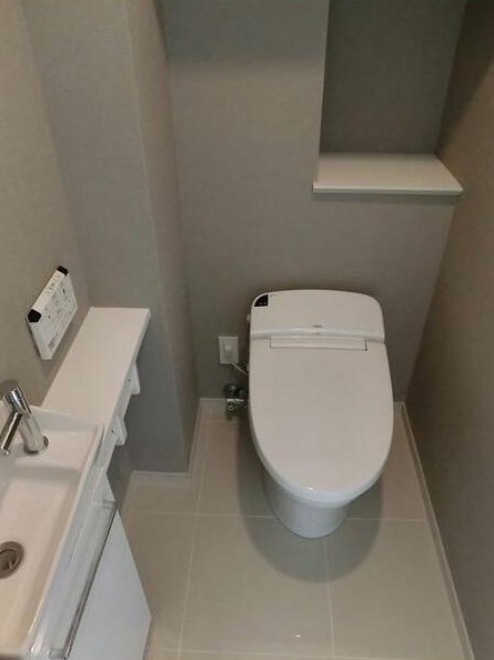 トイレ　別部屋参考写真