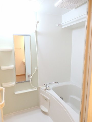 バス・シャワールーム　日々の暮らしに欠かせないお風呂です