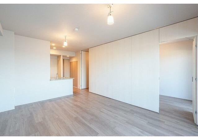 居室・リビング　開放感のあるゆったりとしたお部屋です♪