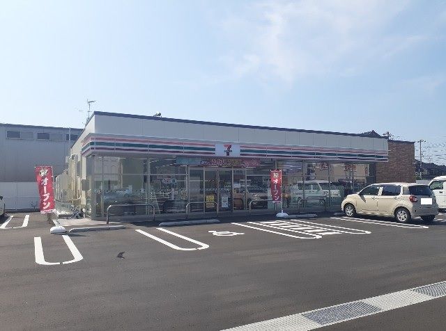 コンビニ　セブンイレブン高岡宮田町店（コンビニ）まで280m