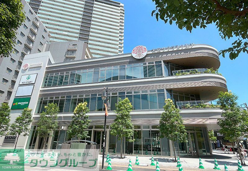 ショッピングセンター　大宮サクラスクエアモール（ショッピングセンター）まで820m