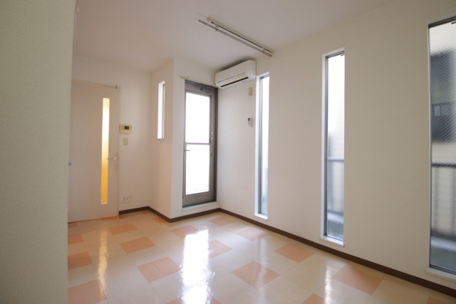 居室・リビング　※別室の参考写真の為、現況優先です。