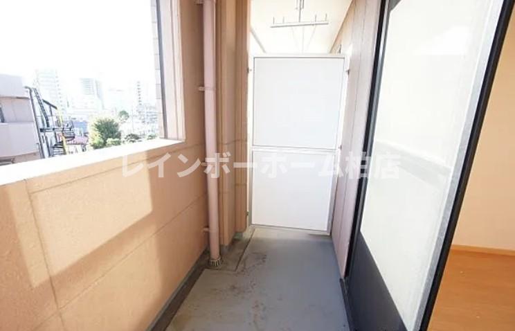 バルコニー　バルコニーがあります