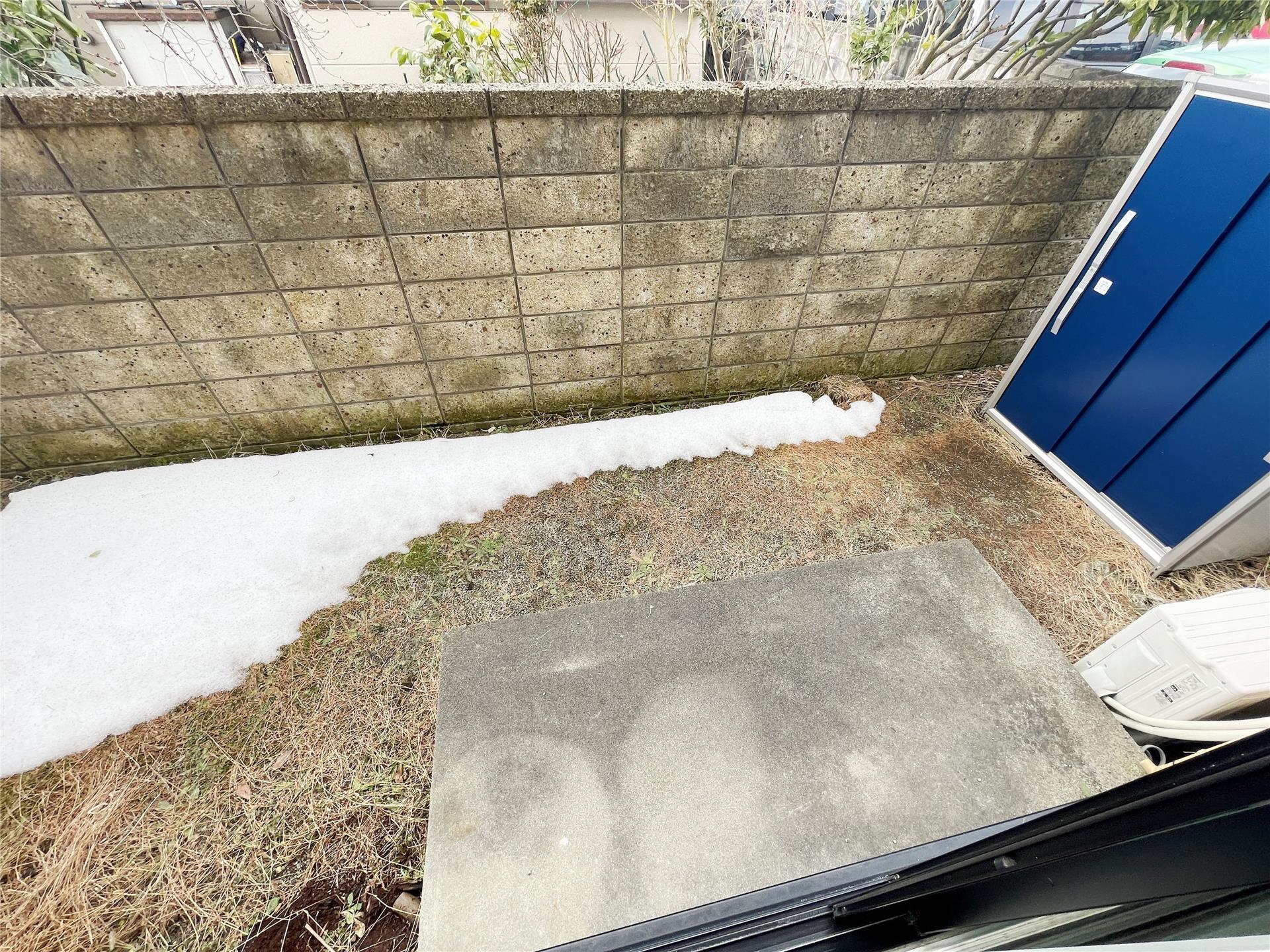 バルコニー　テラス