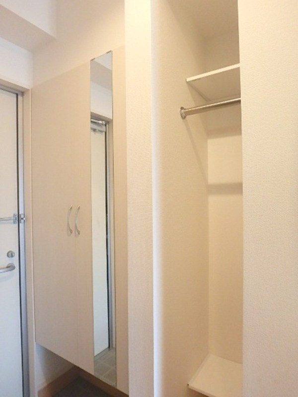 玄関　図面と現状に相違がある場合には現状を優先