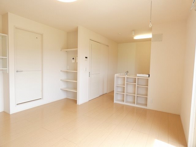 居室・リビング　参考：201号室