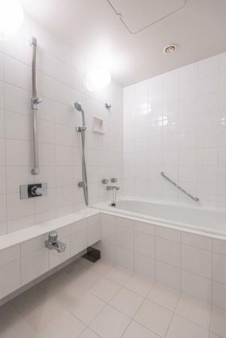 バス・シャワールーム　バス