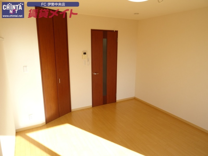 居室・リビング　同型参考写真