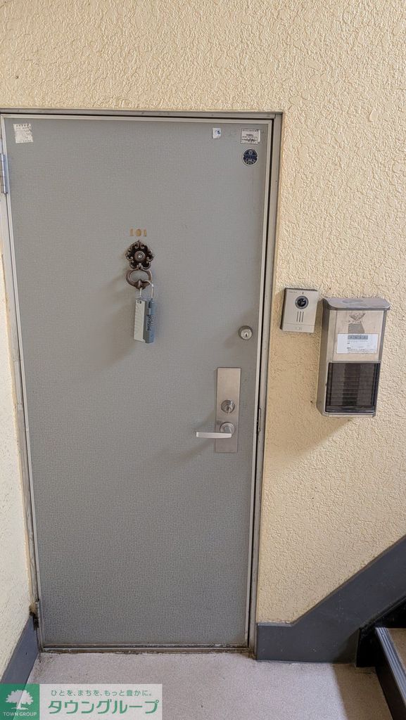 エントランス　★お問い合わせはタウンハウジングまで★