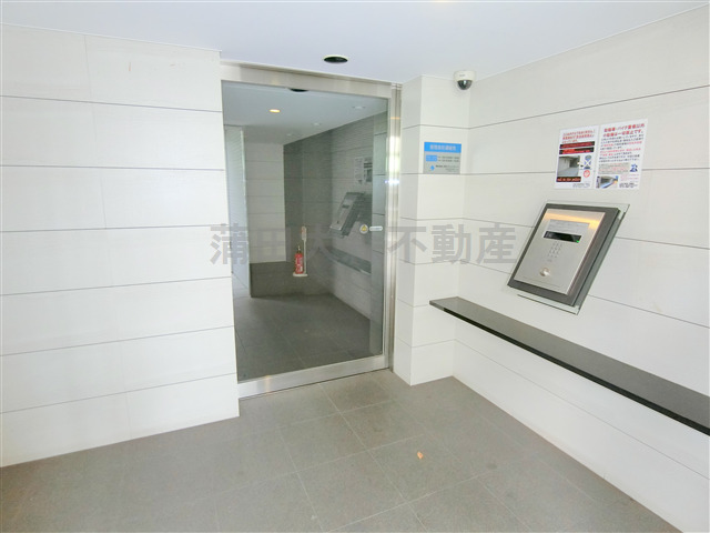 エントランス　防犯カメラTVモニター付オートロック宅配BOXメールBOX管