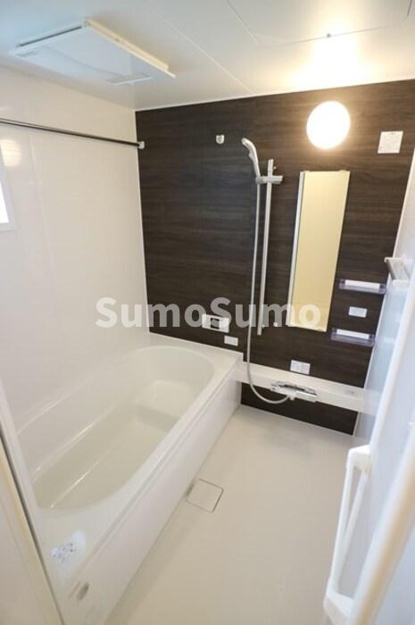 バス・シャワールーム　ゆったり過ごせるお風呂です