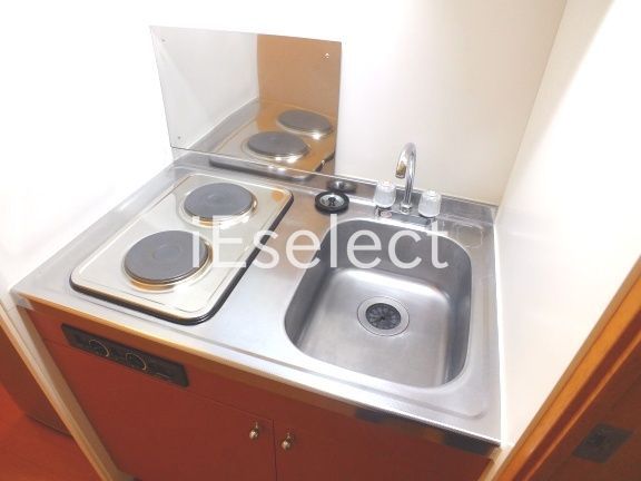 キッチン　2口のシステムキッチン