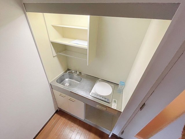 キッチン　1口コンロ付きのキッチンです