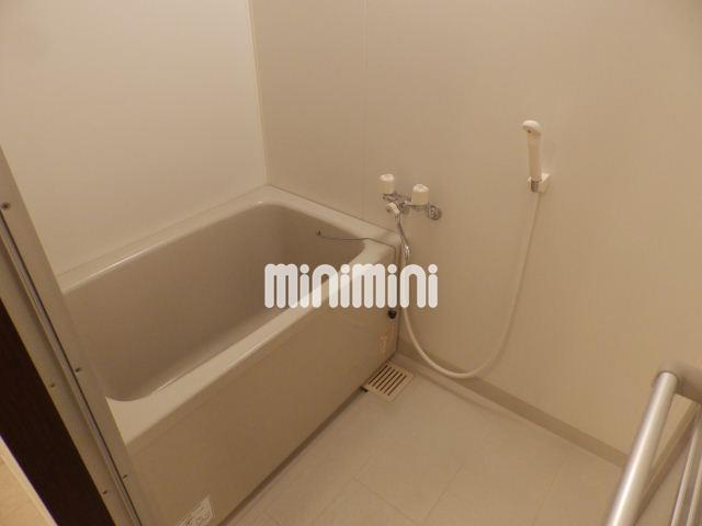 バス・シャワールーム　ゆっくり浸かってください