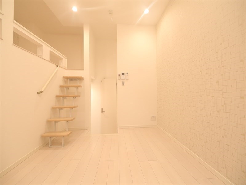 その他　洋室6.5帖　ロフト5.6帖（収納にも寝室にも使えます）