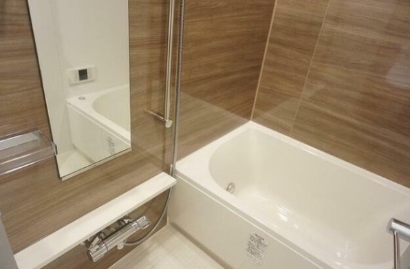バス・シャワールーム　風呂