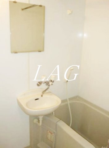 バス・シャワールーム　お風呂です。