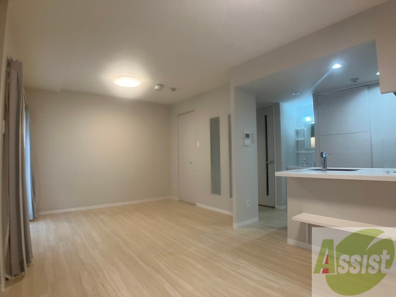 居室・リビング　広くてキレイなお部屋が広がっていて、充実した生活が送れそう。