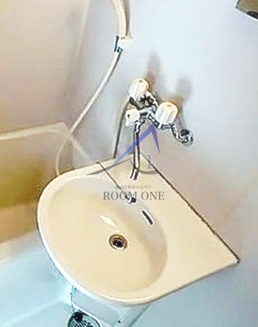 洗面設備　洗面台です。