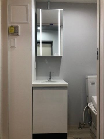 洗面設備　※同仕様写真含む