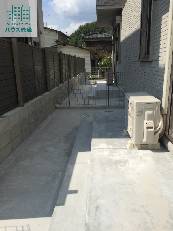 バルコニー　テラス