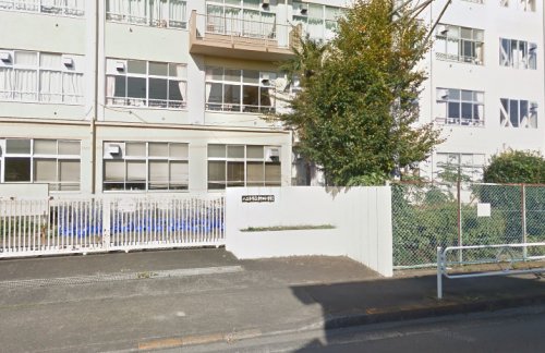 小学校　八王子市立椚田小学校（小学校）まで879m