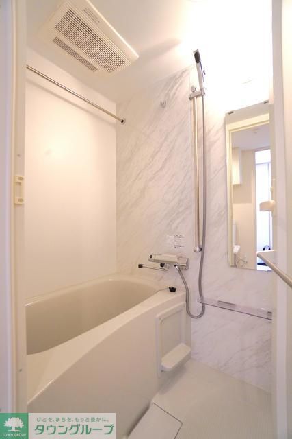 バス・シャワールーム　※写真は同タイプ住戸です。