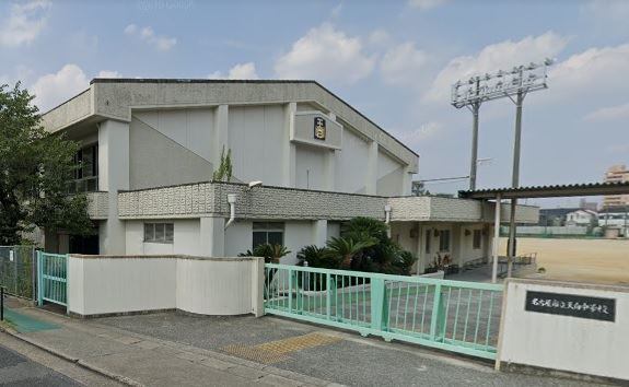 中学校　名古屋市立天白中学校（中学校）まで1437m