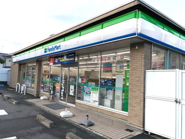 コンビニ　ファミリーマート天白海老山町店（コンビニ）まで375m