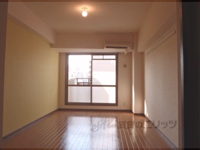 居室・リビング　居室