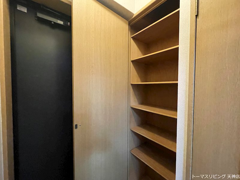 玄関　※別号室参考写真