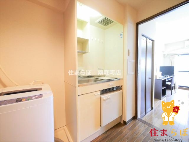 キッチン　「ただの部屋探しじゃない。“あなたの暮らし”探しです。」