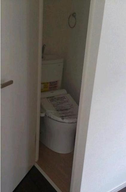 トイレ　※同仕様写真