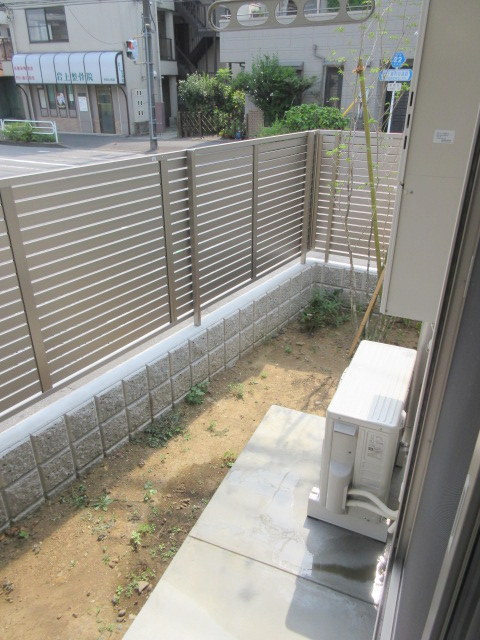 バルコニー　南東向きのテラス