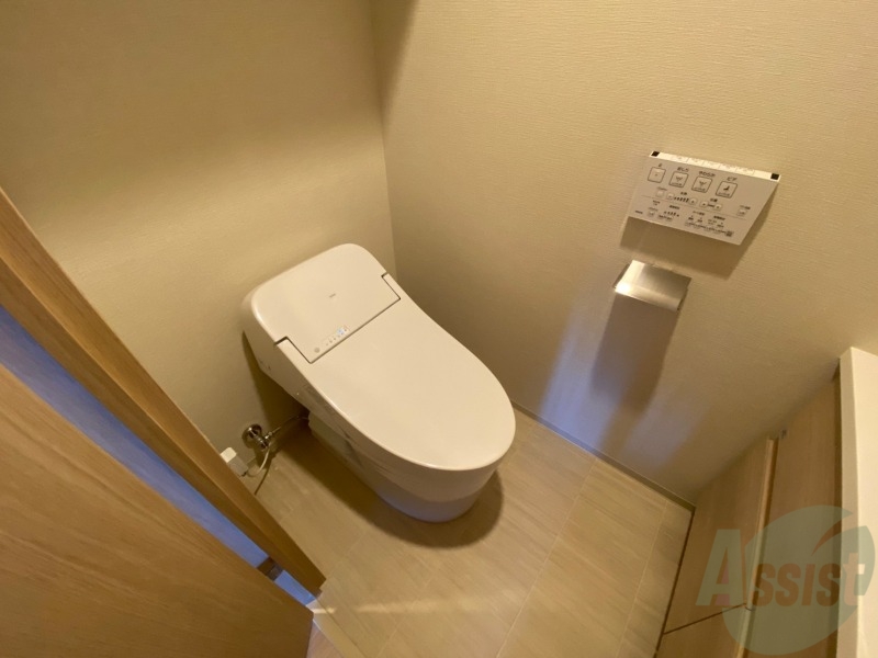 トイレ　ウォシュレット機能がついたトイレ。安心して使用できますね。