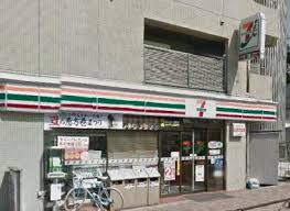 コンビニ　セブンイレブン神山店（コンビニ）まで227m